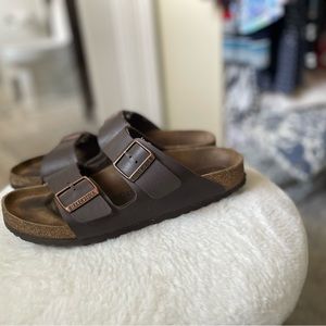 Women’s size 40 narrow, Birkenstocks -